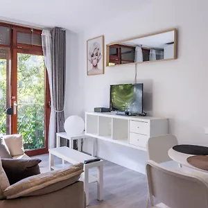 estudio-plaza-mina-wifi-petfriendly-ecofriendly.hotelsincadiz.net/